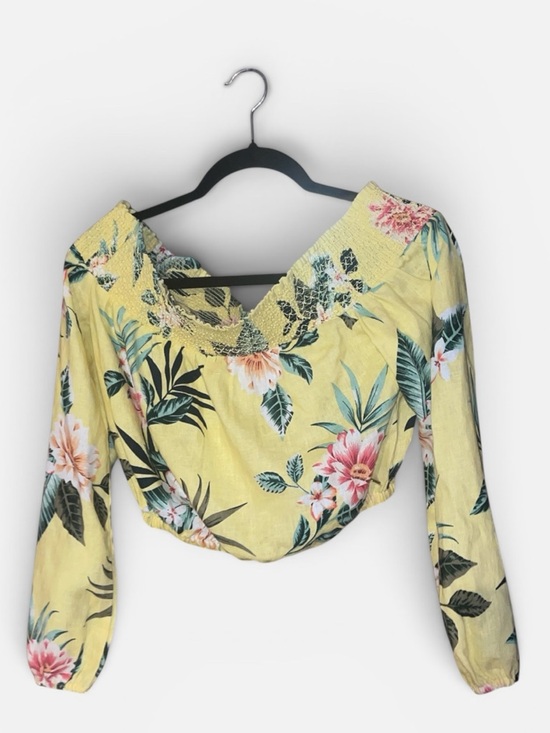 Guess Tops - Guess cropped Yellow Floral Off-Shoulder Crop Top NWT size M